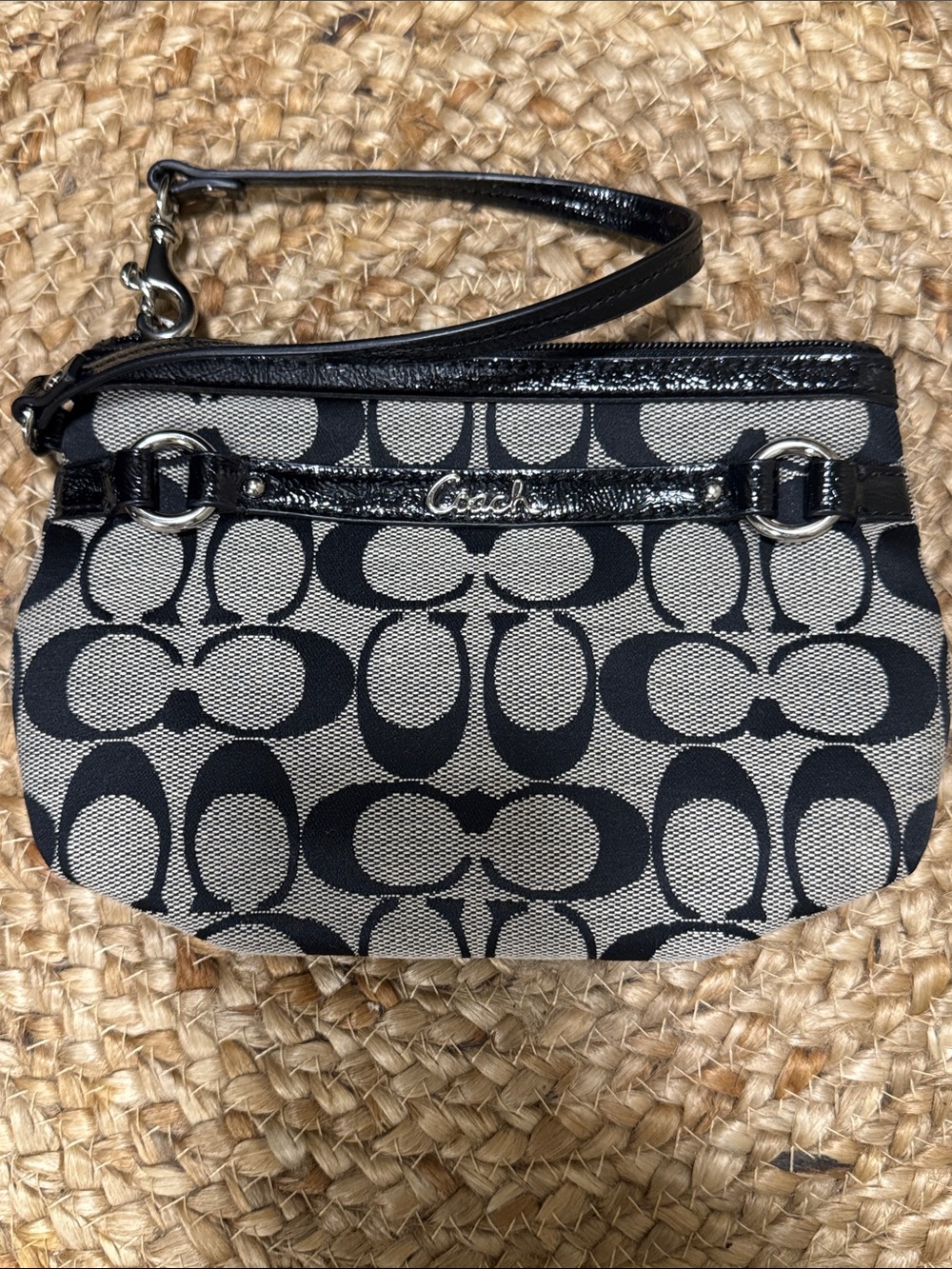 Coach Black and Cream Signature Canvas Wristlet - NWOT